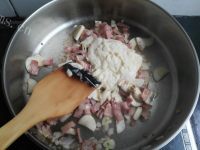 美味的培根奶油意面#百味来做法图解14)