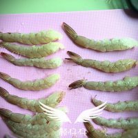 鲜香三色棒棒虾做法图解1)