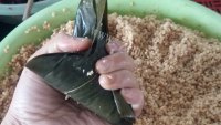美味的大肉粽做法图解8)