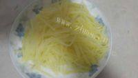 家常菜醋溜土豆丝做法图解5)