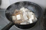 鱼头豆腐做法图解9)