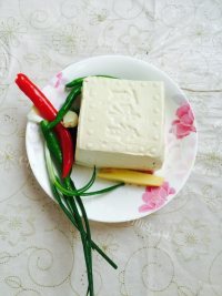 喷香的红烧豆腐做法图解1)