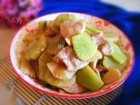 家常菜肉片炒莴笋