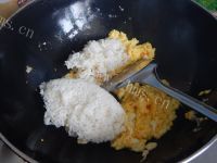 家常生菜鸡蛋焗饭做法图解5)