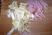 自制双丝包菜卷做法图解6)