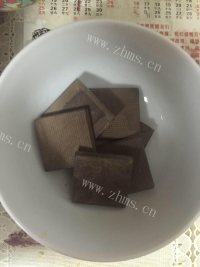 香脆的可可黑巧曲奇做法图解2)