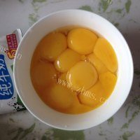 有创意的电饭锅苹果蛋糕做法图解3)