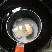 自制轻乳酪蛋糕做法图解2)