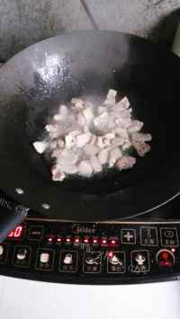 好吃的青菜炒肉丝做法图解3)