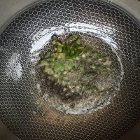 美味的肉丝炒面做法图解4)