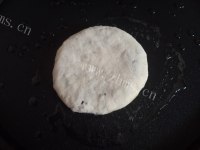 美味的韭菜鸡蛋馅饼做法图解12)