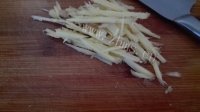美味的胡椒啫啫滑鸡煲做法图解1)