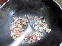 家常菜韭苔炒肉丝做法图解4)