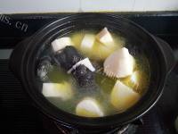 乌鸡山药砂锅煲做法图解8)