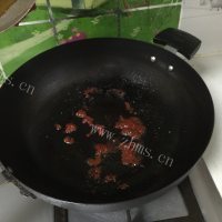 美味的茄汁虾仁做法图解4)