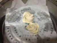 自制玫瑰花馒头做法图解5)