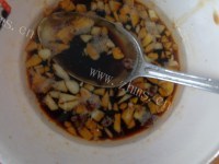 诱人的凉拌金针菇做法图解14)