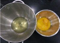 喷香的巧克力蛋糕卷做法图解4)