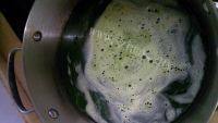 很有食欲的翡翠蒸饺做法图解5)
