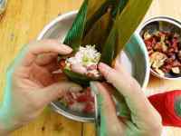 美味的竹叶粽子的做法图解五