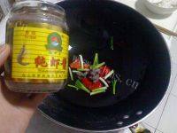 美味的虾酱炒豆腐做法图解5)