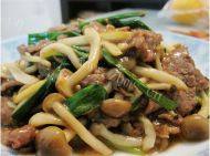 蟹味菇炒牛肉做法图解6)