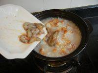 「首发」虾仁油条砂锅煲粥的做法图解八