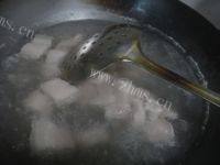 常吃不腻的土豆烧肉做法图解2)