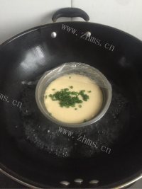 回味无穷的炖蛋做法图解5)