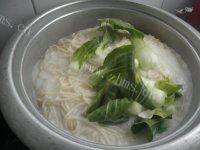 诱人的家常炸酱面做法图解14)