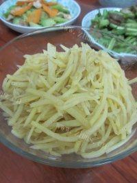 十分诱人的醋溜土豆丝