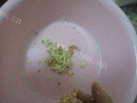 美味的客家盐焗鸡做法图解4)