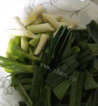 家常的回锅肉做法图解4)