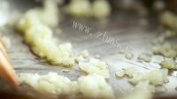 美味的香煎鳕鱼做法图解5)