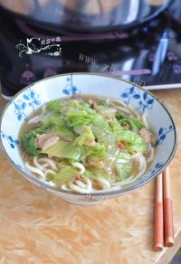 健康白菜炒肉浇面做法图解8)