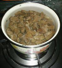 自制卤牛肉做法图解6)