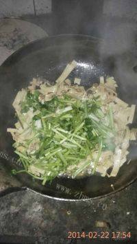 家常菜清炒豆皮做法图解7)