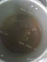 美味的酱牛肉做法图解3)