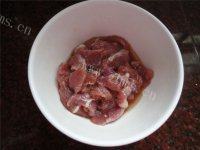 美味的咸鱼蒸猪肉做法图解1)
