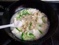 爽口秋葵蛤蜊豆腐汤做法图解9)