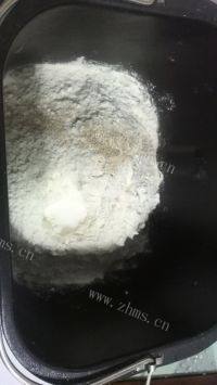 果酱面包做法图解1)