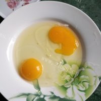 喷香的洋葱炒鸡蛋的做法图解二