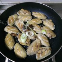 美味的可乐鸡翅做法图解7)