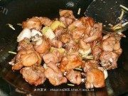 美味的红烧兔腿做法图解8)