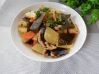最喜欢吃的土豆烧海带