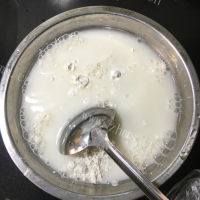 美味的瘦肉鸡蛋肠粉做法图解2)