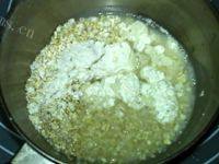 DIY美食-桂圆酒香面包做法图解5)
