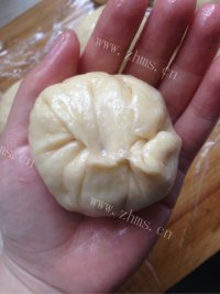 芳香四溢的豆沙面包做法图解6)