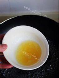 美味的凤梨虾球做法图解8)