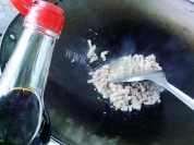 家常炒河粉做法图解4)